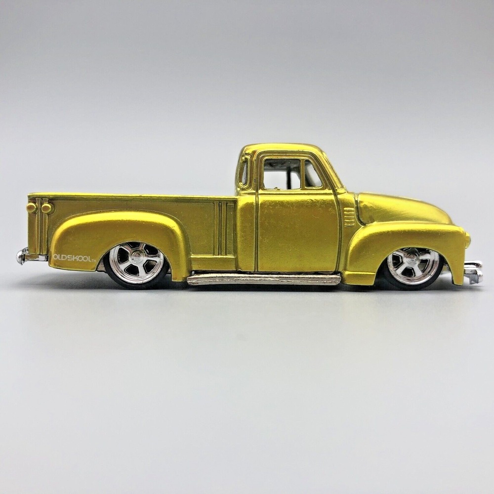 Jada 1953 53 Chevrolet Chevy Pick Up Truck Chartreuse Greenish Gold Diecast 1/64